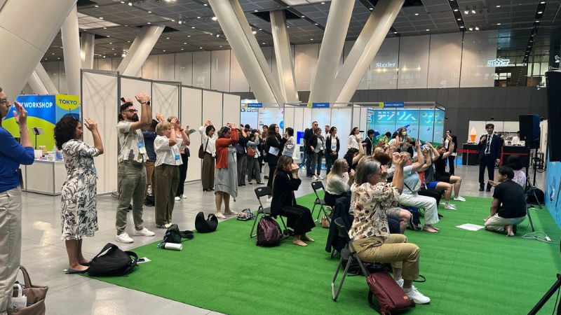 world physio 2025の展示ブースで自律神経エクササイズのセッションを中村が担当しました